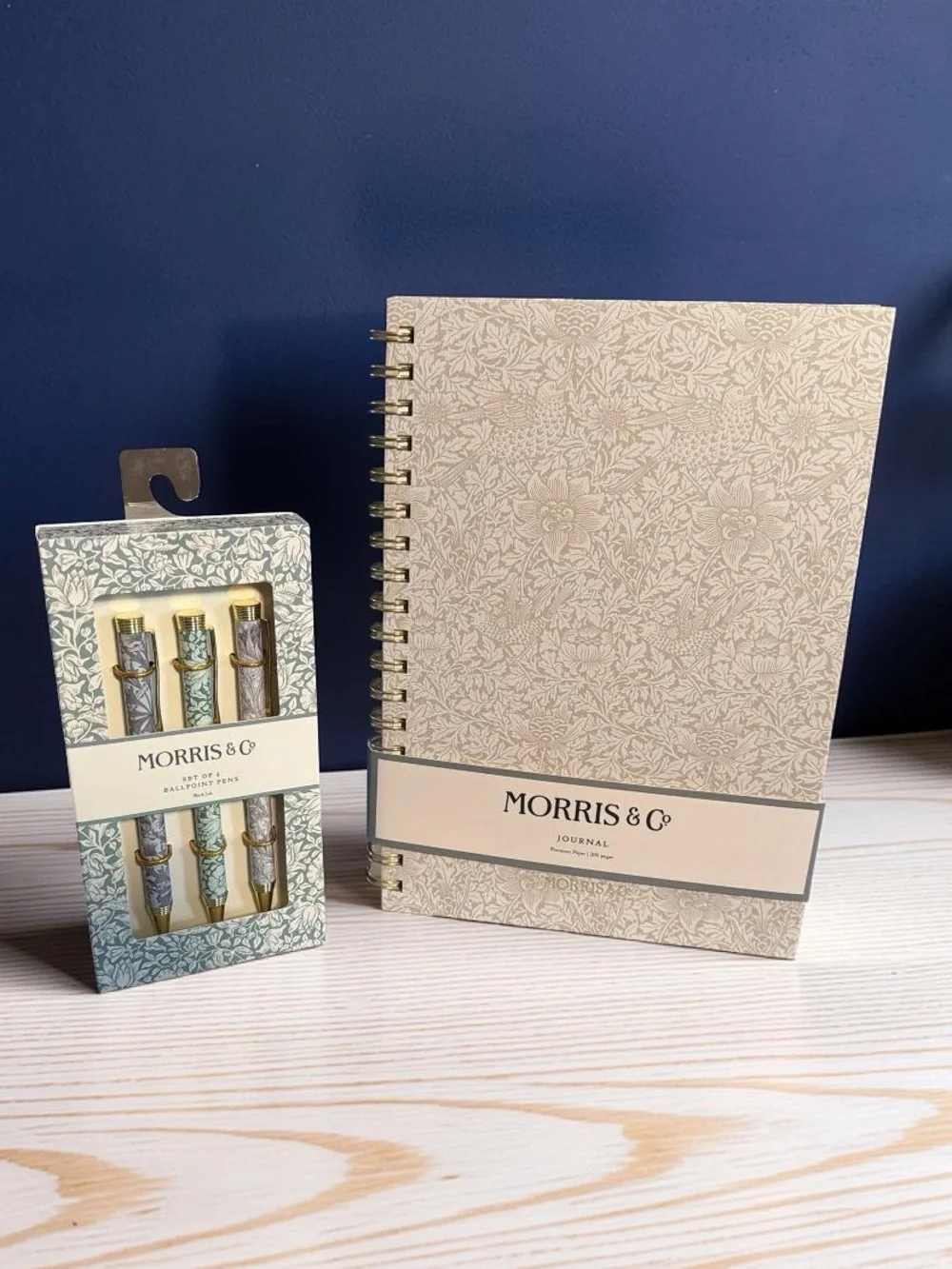 Morris & Co NWT Bird & Anemone Floral Journal  & Mallow 3 Piece Pen Set